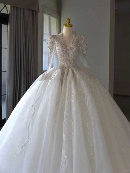 Luxury Ball Gown V Neck Long Sleeves Lace Wedding Dress With Silver Beads Wedding Dresses Modest Wedding Gowns Brides Dress DH1301