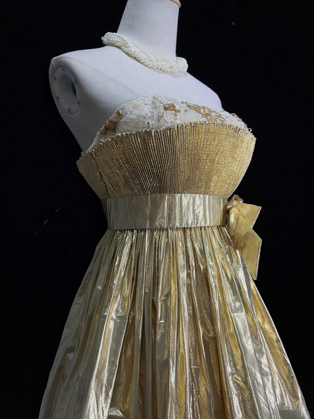 Unique Ball Gown Strapless Sleeveless Short Mini Gold Formal 7th Grade Homecoming Dresses Middle School Prom Dress Hoco Outfits DH1336