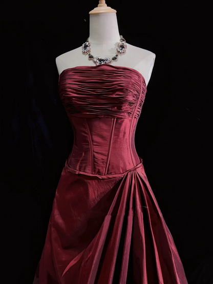 Unique Ball Gown Strapless Sleeveless Burgundy Taffeta Formal 7th Grade Homecoming Dresses Middle School Prom Dress Hoco Outfits DH1337