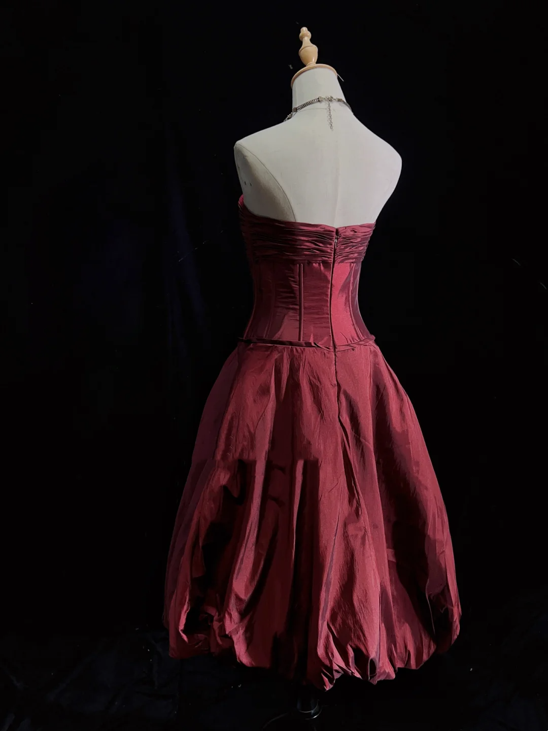 Unique Ball Gown Strapless Sleeveless Burgundy Taffeta Formal 7th Grade Homecoming Dresses Middle School Prom Dress Hoco Outfits DH1337