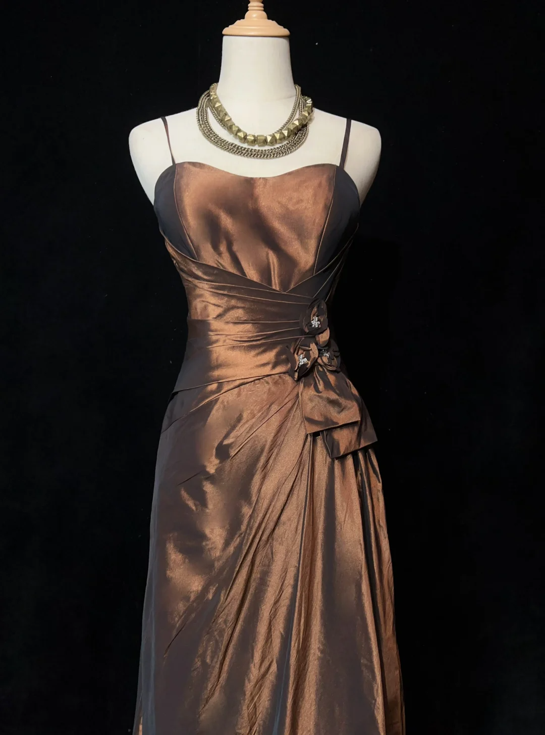 Pretty A line Spaghetti Straps Brown Taffeta Long Prom Dresses Party Dress Summer 20th Birthday Outfits 18th Birthday Dresses DH1470