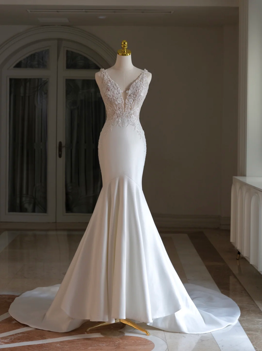 Luxury Mermaid V Neck Sequin With Silver Beads White Wedding Dress Modest Wedding Dresses Princess Wedding Gowns DH1547