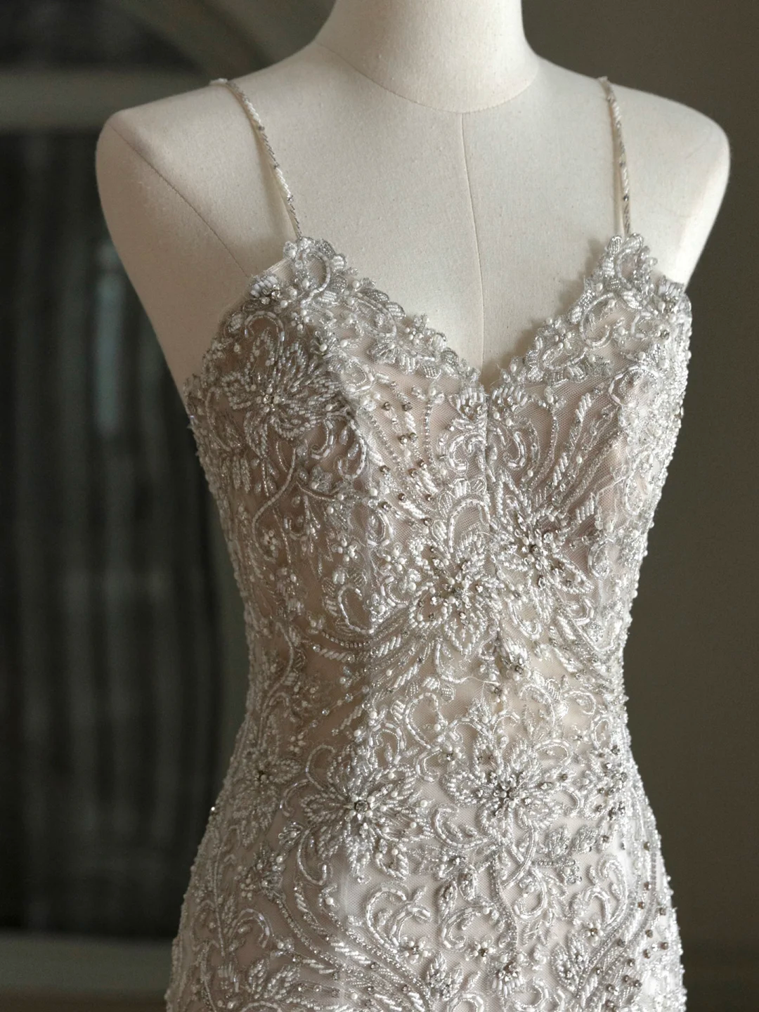 Luxury Mermaid Spaghetti Straps Lace White Wedding Dress Modest Wedding Dresses Princess Wedding Gowns DH1556