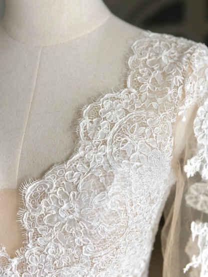 Luxury Mermaid V Neck Long Sleeves Lace White Wedding Dress Modest Wedding Dresses Princess Wedding Gowns DH1558