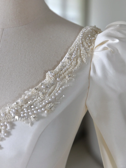 Princess Bridal Dress Ball Gown V Neck Long Sleeves White Wedding Dress With Ruffles Beads White Wedding Dresses Modest Wedding Gowns DH1563