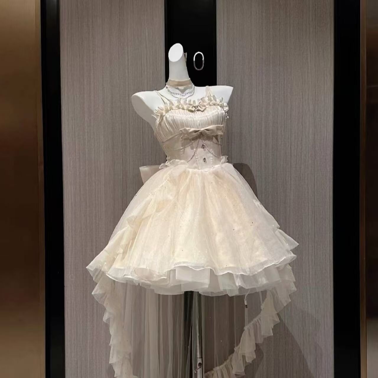 Gothic Ball Gown Spaghetti Straps Ivory Formal 8th Grade Homecoming Dresses Middle School Lolita Dress Birthday Dress Lolita Outfits DH1642