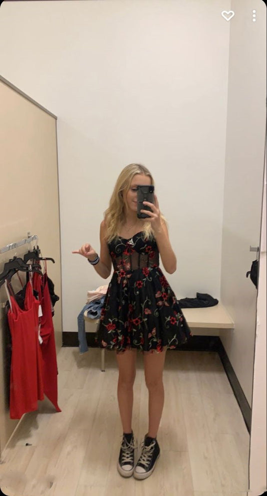 Classy A Line Sweetheart Black Floral Tulle Formal 8th Grade Homecoming Dresses Middle School Hoco Dress Birthday Dress Mini Hoco Outfits DH1712