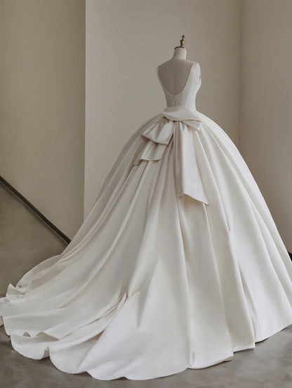 Romantic Wedding Gown Bridal Dress Ball Gown Square Neck Satin Wedding Dress Ivory Wedding Dresses Modest Wedding Gowns DH1781
