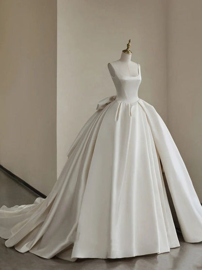 Romantic Wedding Gown Bridal Dress Ball Gown Square Neck Satin Wedding Dress Ivory Wedding Dresses Modest Wedding Gowns DH1781