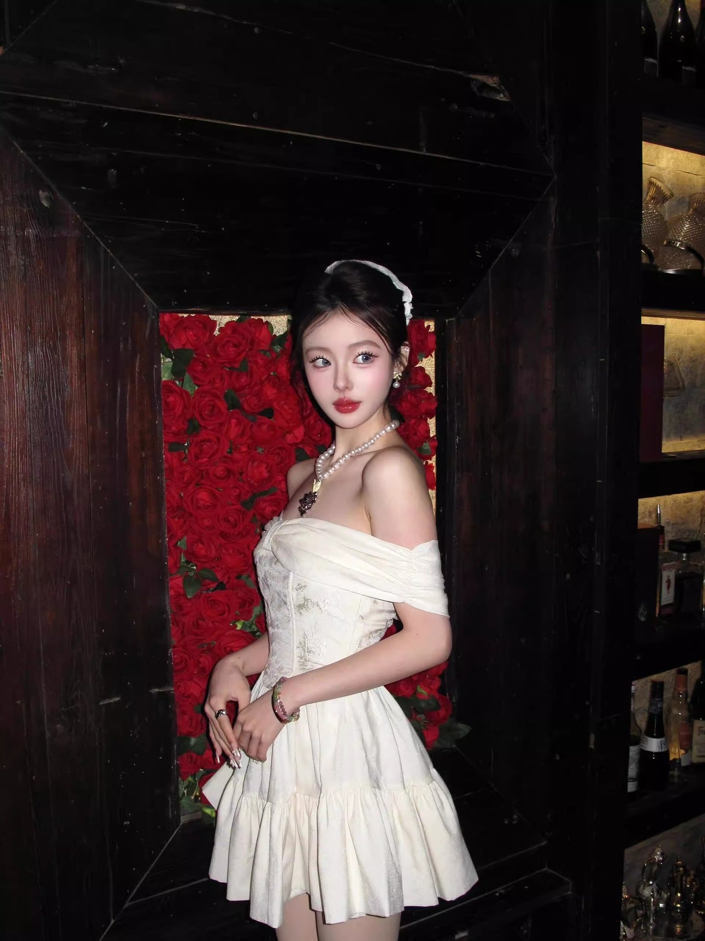 Classy A Line Off The Shoulder White Lace Satin Short Mini Formal 8th Grade Homecoming Dresses Middle School Hoco Court Dress 16th Birthday Dress Hoco Outfits DH1796