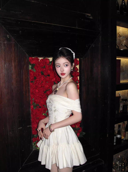 Classy A Line Off The Shoulder White Lace Satin Short Mini Formal 8th Grade Homecoming Dresses Middle School Hoco Court Dress 16th Birthday Dress Hoco Outfits DH1796