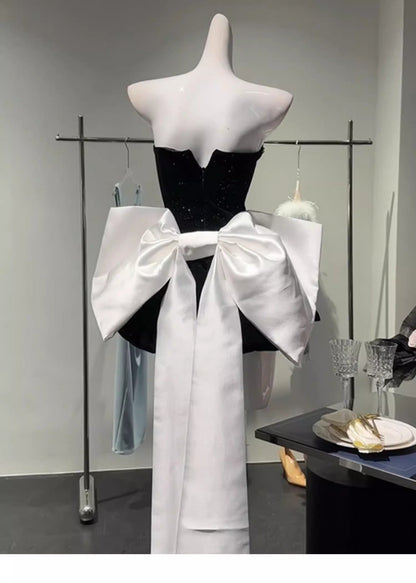 Cute A Line Sweetheart Black Velvet Short Mini Formal 8th Grade Homecoming Dresses Middle School Hoco Court Dress 18th Birthday Dress Hoco Outfits DH1800