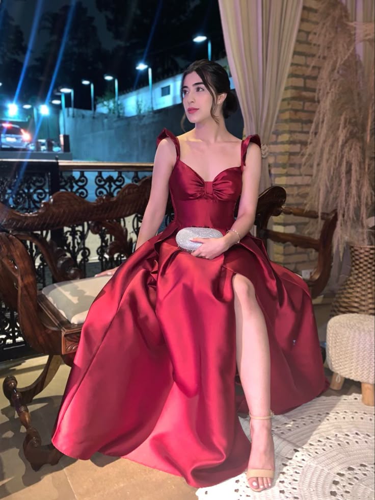 Elegant A line Burgundy Slit Long Prom Dresses Party Dress 21st Birthday Outfits Graduation Dresses DH183