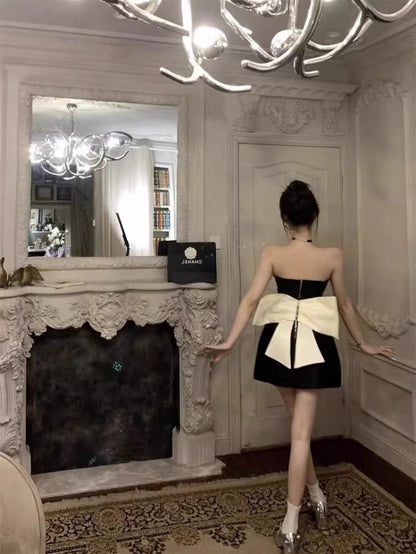 Classy A Line Strapless Little Black Dress Short Mini Formal 8th Grade Homecoming Dresses Middle School Hoco Court Dress 21st Birthday Dress Hoco Outfits DH1881