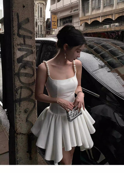 Cute A Line Spaghetti Straps White Short Mini Formal 8th Grade Homecoming Dresses Middle School Hoco Court Dress 21st Birthday Dress Hoco Outfits DH1888