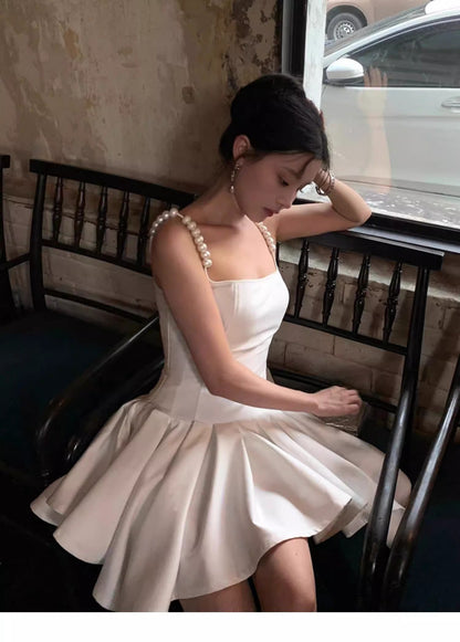 Cute A Line Spaghetti Straps White Short Mini Formal 8th Grade Homecoming Dresses Middle School Hoco Court Dress 21st Birthday Dress Hoco Outfits DH1888