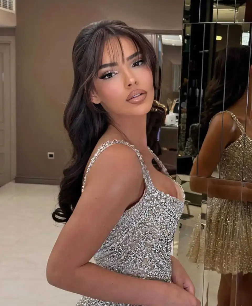 Classy A Line Straps Champagne Sequin Grad Dress Inspo Short Mini Formal 8th Grade Homecoming Dresses Middle School Hoco Court Dress Graduation Dress Cocktail Dress 16th Birthday Outfits DH1920