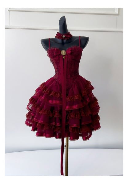 Modest Ball Gown Spaghetti Straps Burgundy Lace Grad Dress Inspo Short Mini Formal 8th Grade Homecoming Dresses High School Hoco Court Dress Graduation Dress Cocktail Gown Birthday Outfits DH1938