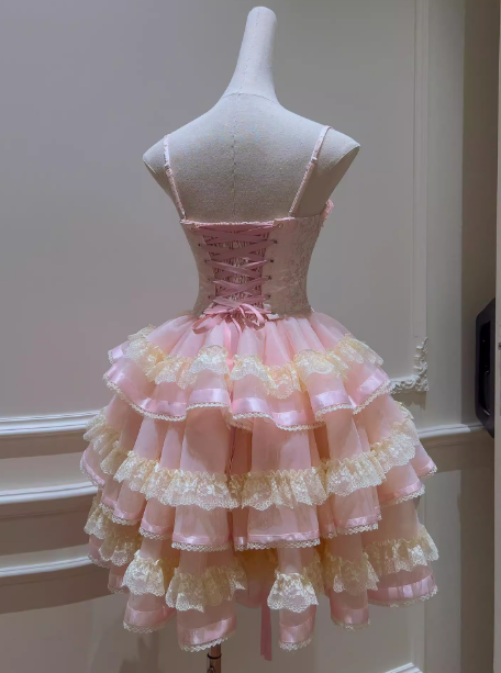 Modest Ball Gown Spaghetti Straps Sleeveless Lace Grad Dress Inspo Short Mini Formal 8th Grade Homecoming Dresses High School Hoco Court Dress Graduation Dress Cocktail Gown Birthday Outfits D1938