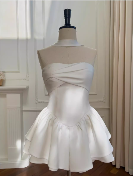 Pretty A Line Strapless Satin White Grad Dress Inspo Short Mini Formal 8th Grade Homecoming Dresses High School Hoco Court Dress Graduation Dress Cocktail Birthday Outfits DH1940
