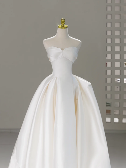 Timeless Bridal Dress Ball Gown Sweetheart Satin White Long Wedding Dress Boho Wedding Dresses Modest Wedding Gowns DH2059