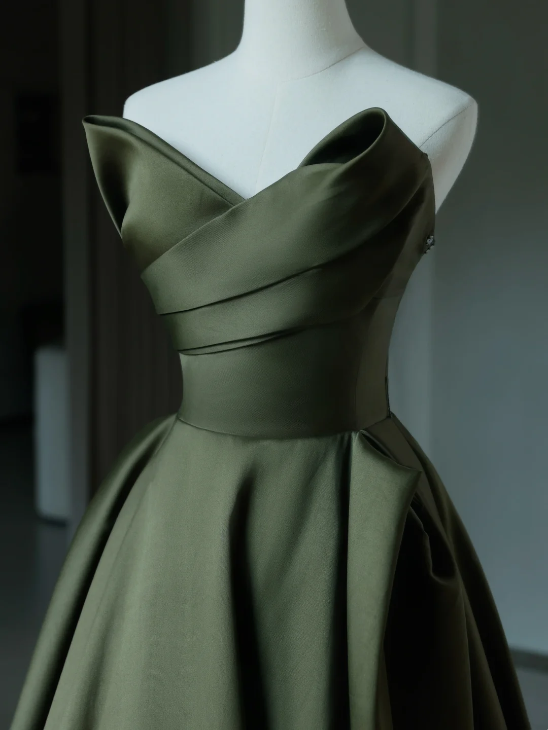 Simple A Line Sweetheart Satin Green Long Prom Dresses Party Dress 21st Birthday Outfits Graduation Dresses DH2070