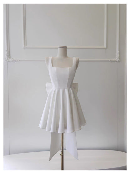 Modest A Line Square Neck White Formal 8th Grade Homecoming Dresses Middle School Short Birthday Gowns Graduation Dress Hoco Outfits DH2124