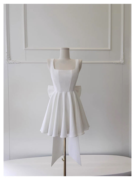 Modest A Line Square Neck White Formal 8th Grade Homecoming Dresses Middle School Short Birthday Gowns Graduation Dress Hoco Outfits DH2124