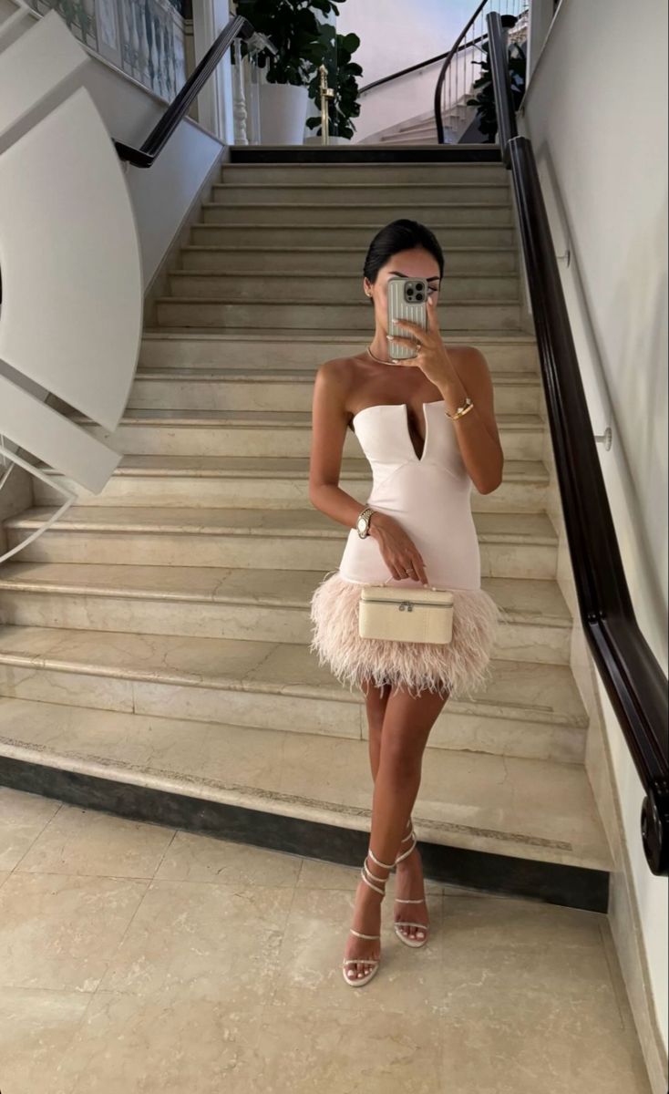 Aesthetic Sheath Strapless Light Pink Tight Mini Feathers Formal Homecoming Dress Short Cocktail Outfits Graduation Dress Hoco Dress DH2159
