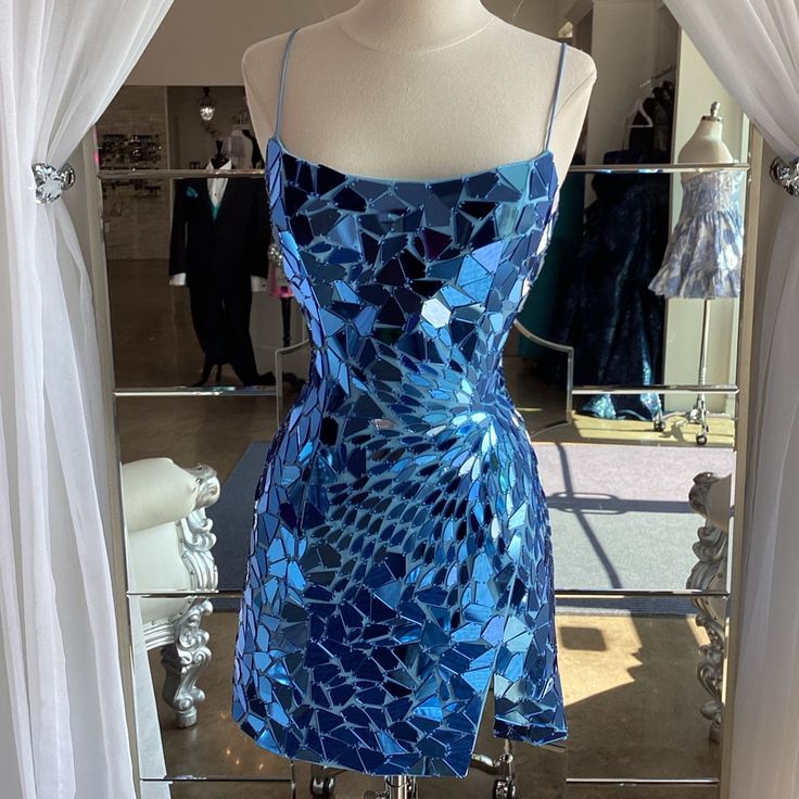 Aesthetic Sheath Spaghetti Straps Royal Blue Sequin Tight Mini Formal Homecoming Dress Short Cocktail Outfits Graduation Dress Hoco Dress DH2172