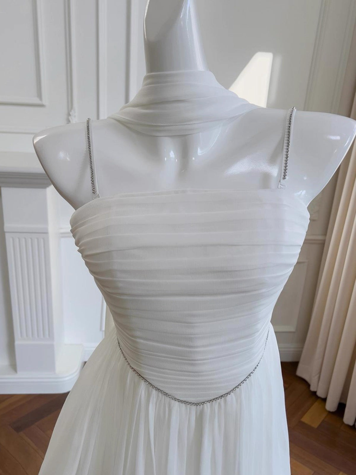 Aesthetic A line Spaghetti Straps White Chiffon Formal Mini Homecoming Dress Middle School Short 19th Birthday Outfits Graduation Dress Hoco Dresses DH2182