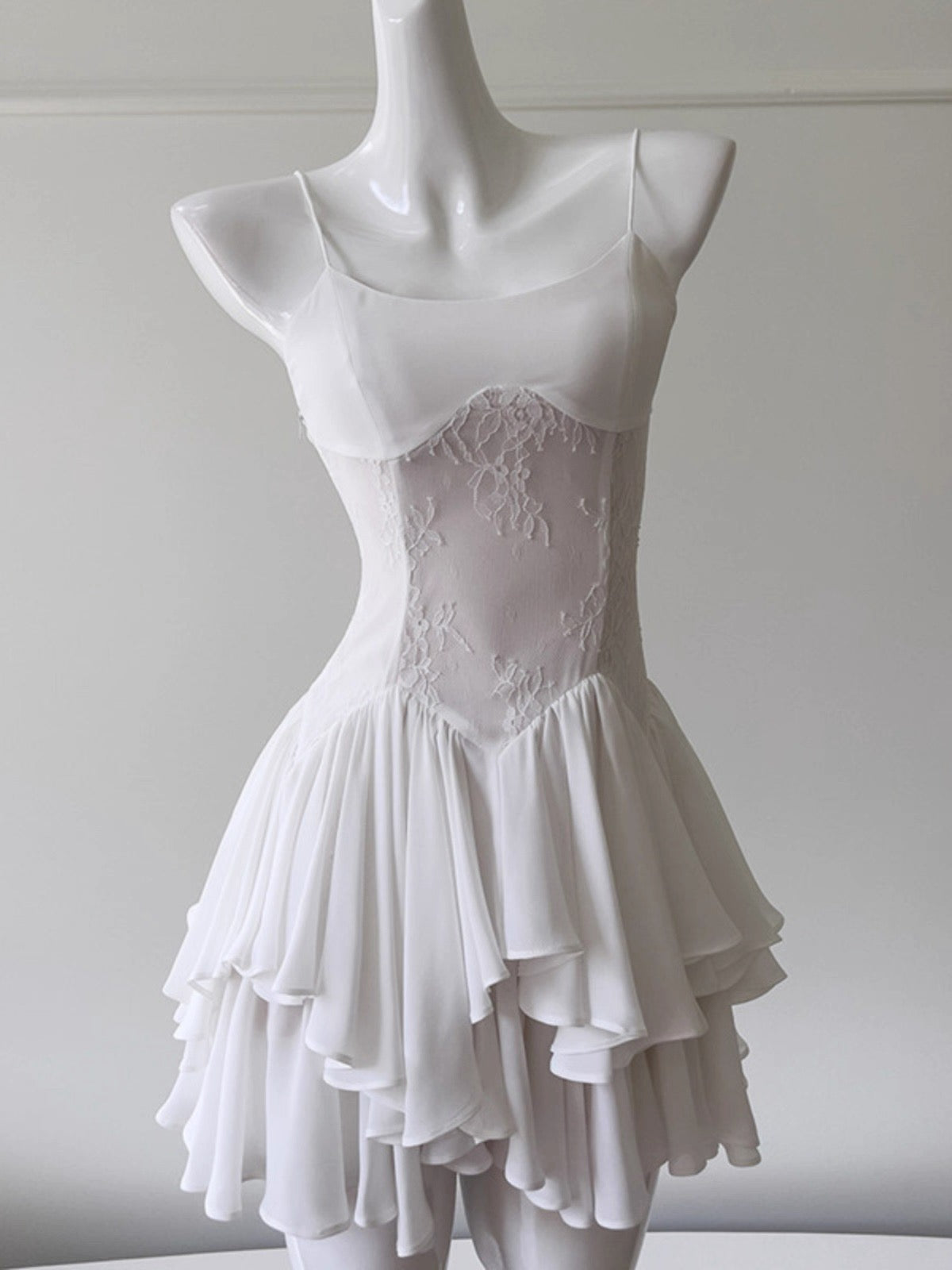 Modest A Line Spaghetti Straps White Chiffon Short Formal Homecoming Dress Middle School Short 20th Birthday Outfits Graduation Dress Cocktail Dresses DH2198