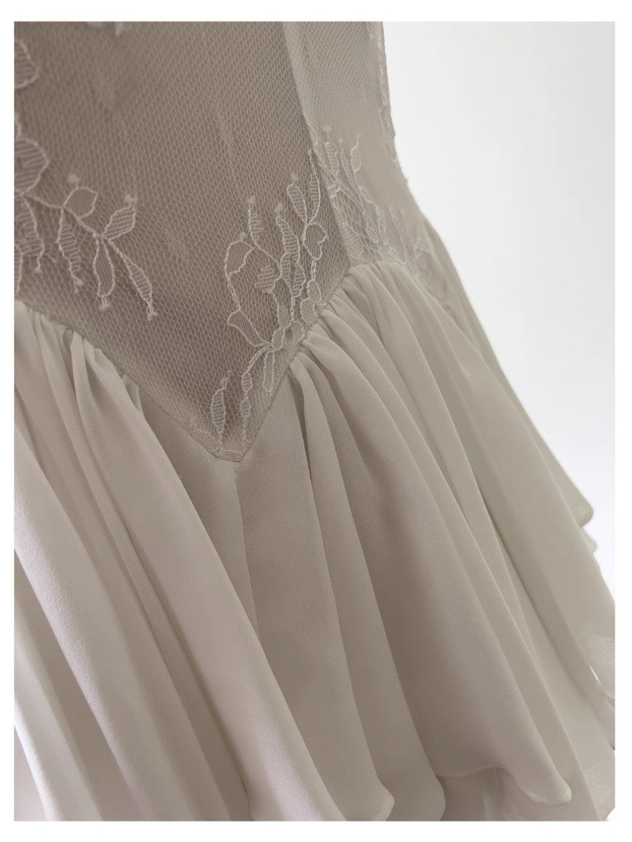 Modest A Line Spaghetti Straps White Chiffon Short Formal Homecoming Dress Middle School Short 20th Birthday Outfits Graduation Dress Cocktail Dresses DH2198