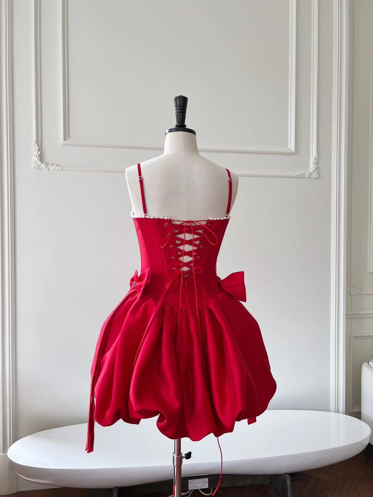 Modest Ball Gown Spaghetti Straps Satin Red Short Formal Homecoming Dress Middle School Short 20th Birthday Outfits Graduation Dress Cocktail Dresses DH2293