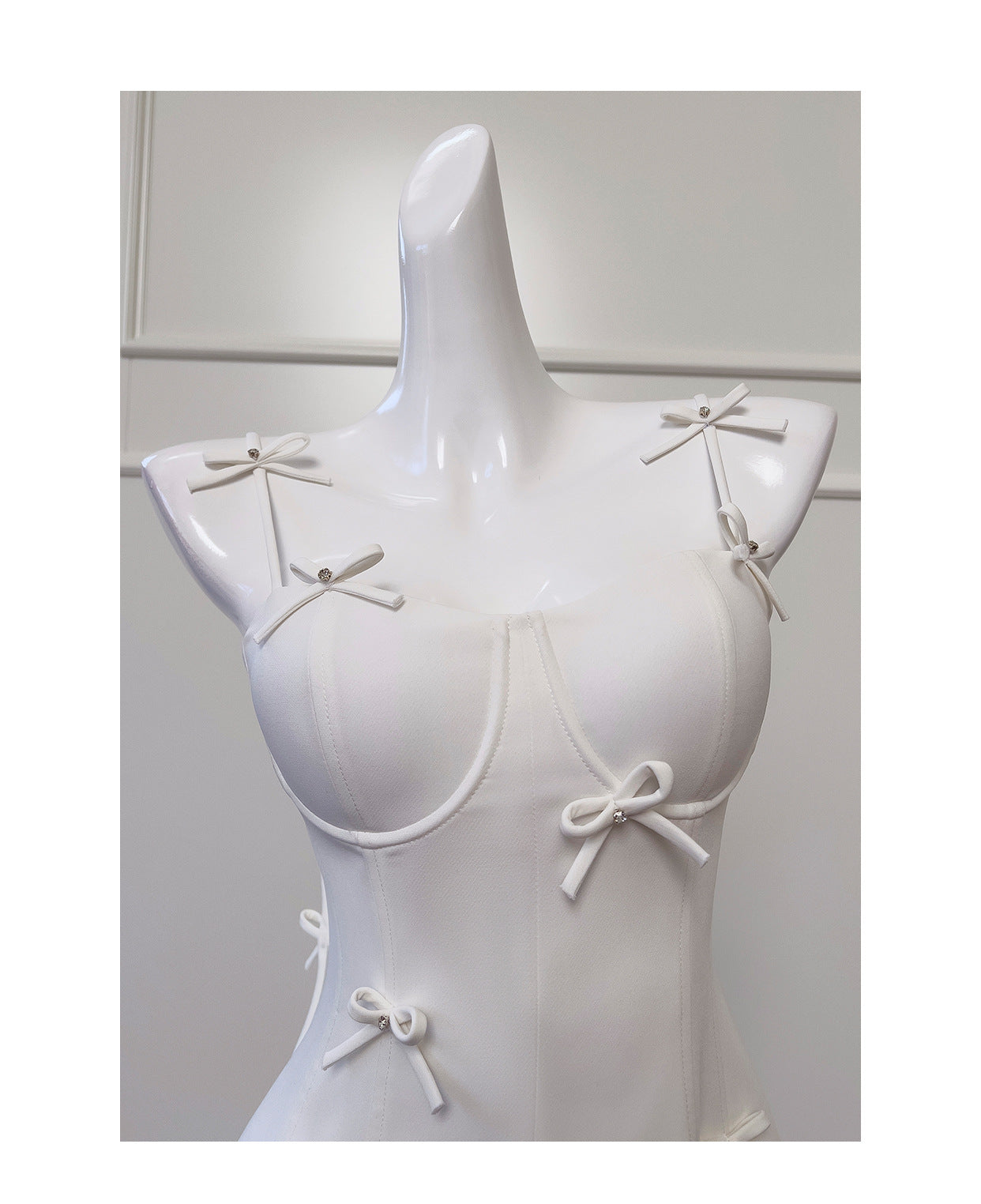 Pretty A Line Spaghetti Straps White Short Formal Homecoming Dresses Middle School Short 21st Birthday Outfits Graduation Dress Mini Cocktail Dresses DH2295