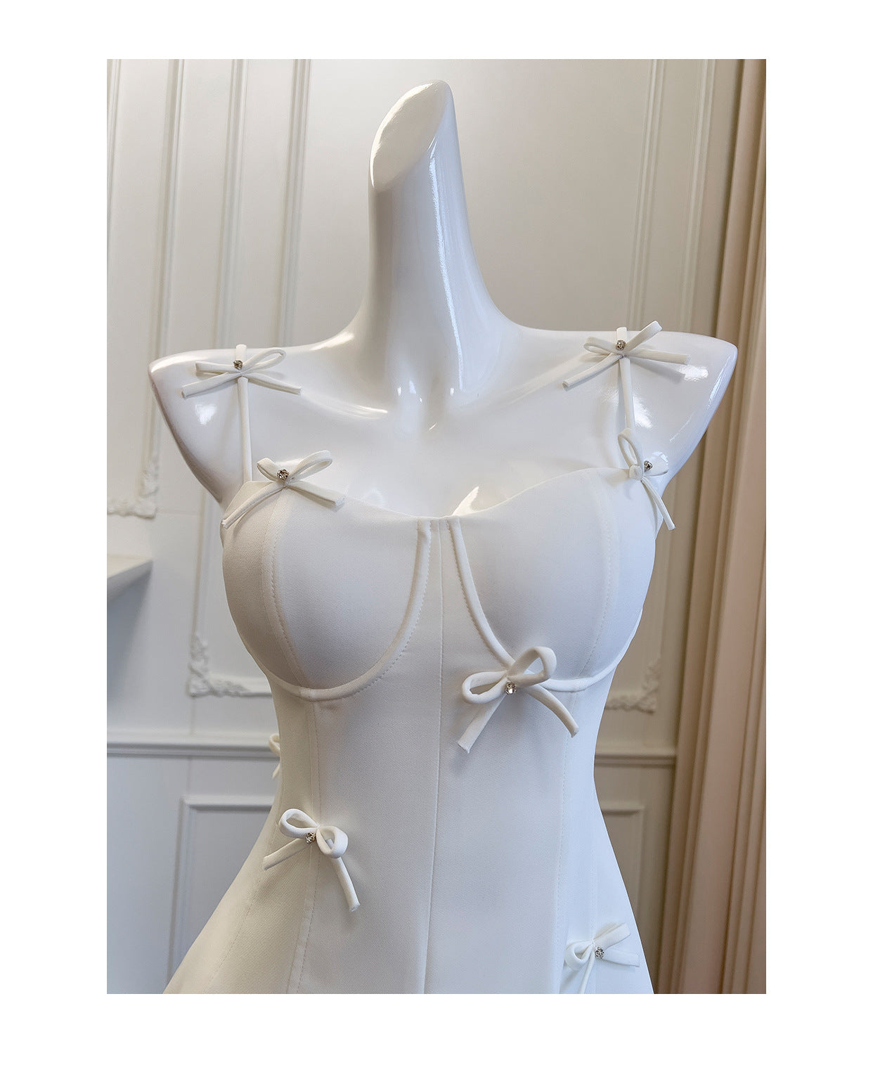 Pretty A Line Spaghetti Straps White Satin Short Formal Homecoming Dresses Middle School Short 21st Birthday Outfits Graduation Dress Mini Cocktail Dresses DH2296