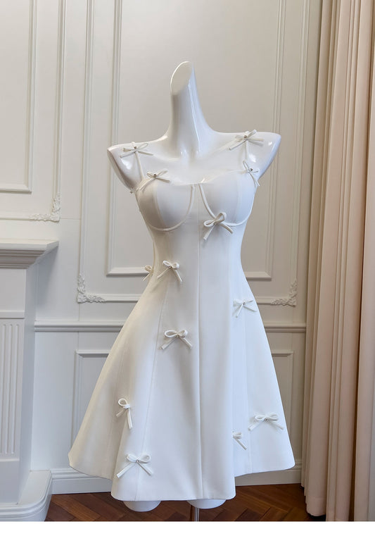 Pretty A Line Spaghetti Straps White Satin Short Formal Homecoming Dresses Middle School Short 21st Birthday Outfits Graduation Dress Mini Cocktail Dresses DH2296