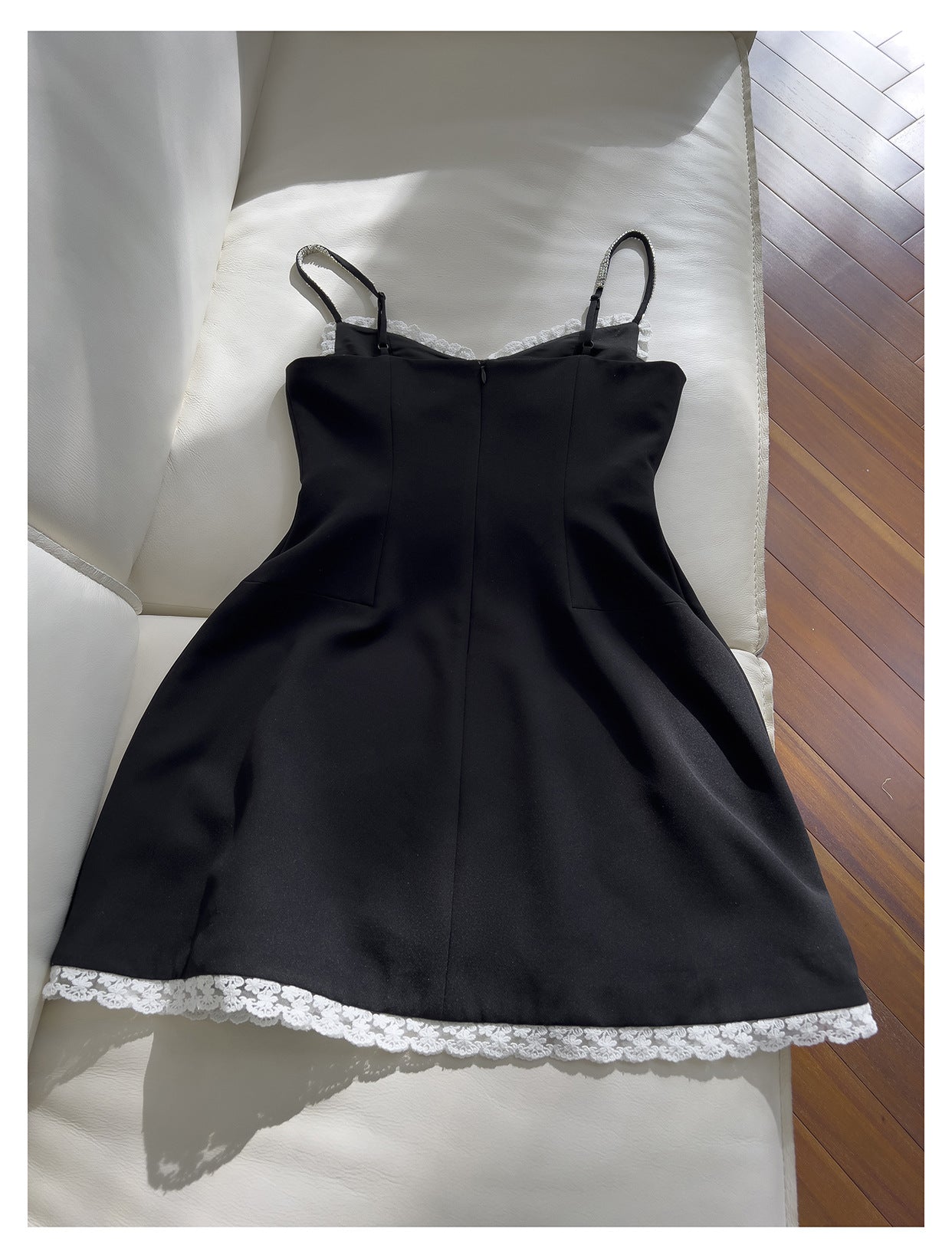 Pretty A Line Spaghetti Straps Black Satin Short Formal Homecoming Dresses Middle School Short 21st Birthday Outfits Graduation Dress Mini Cocktail Dresses DH2300
