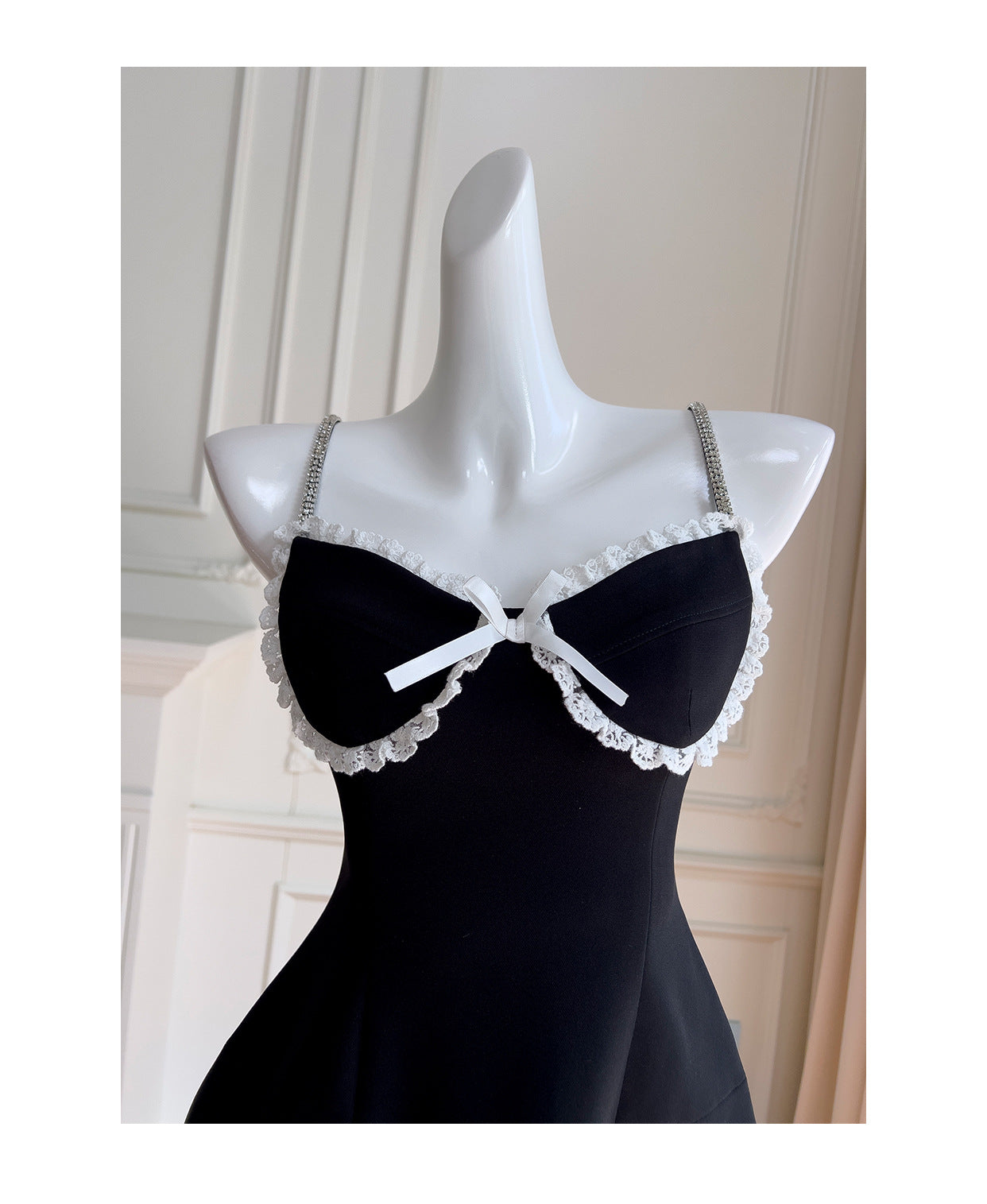 Pretty A Line Spaghetti Straps Black Satin Short Formal Homecoming Dresses Middle School Short 21st Birthday Outfits Graduation Dress Mini Cocktail Dresses DH2300