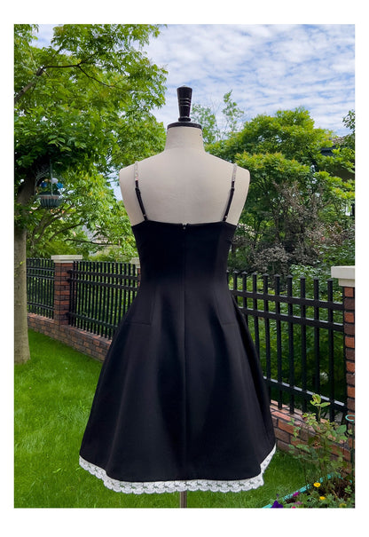 Pretty A Line Spaghetti Straps Little Black Dress Satin Short Formal Homecoming Dresses Middle School Short 21st Birthday Outfits Graduation Dress Mini Cocktail Dresses DH2301