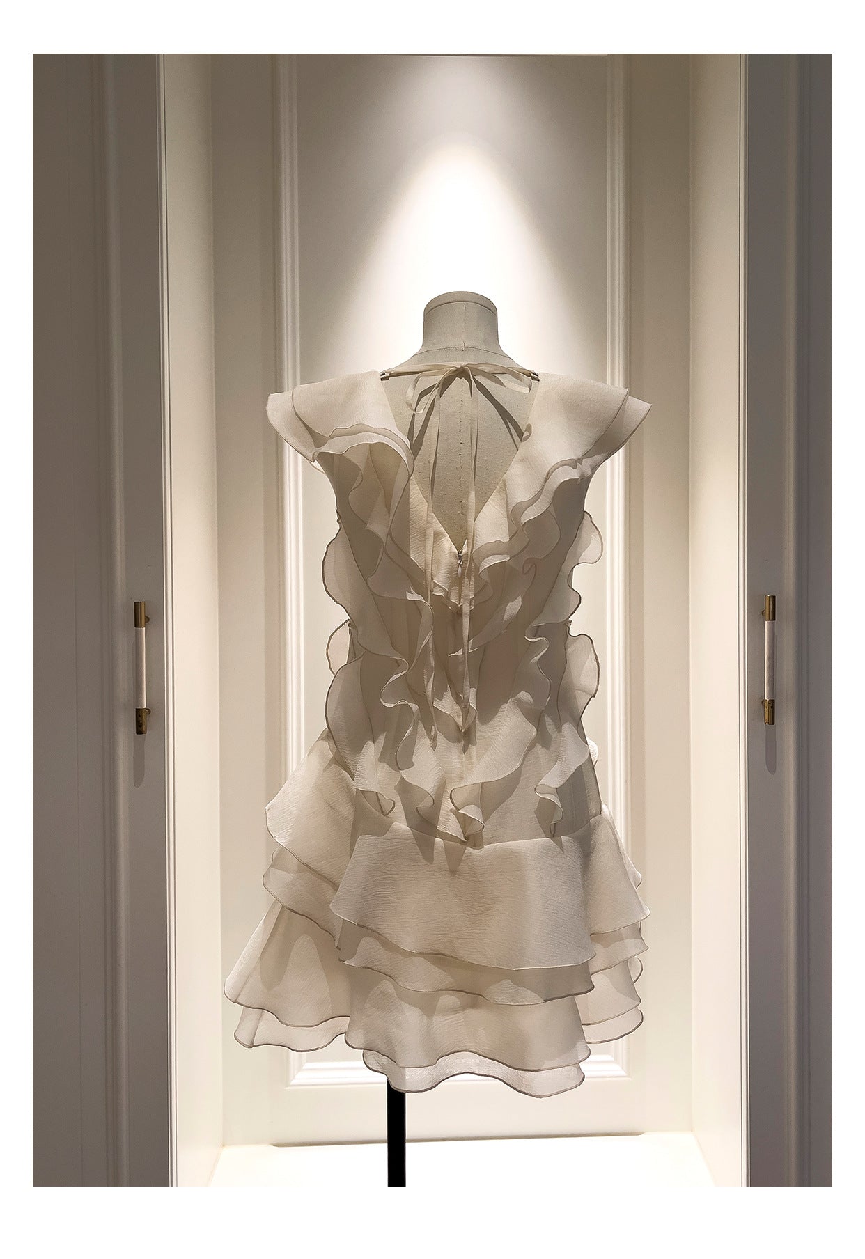 Pretty A line V Neck Ivory Chiffon Short Formal Homecoming Dresses Middle School Short 21st Birthday Outfits Graduation Dress Mini Cocktail Dresses DH2306