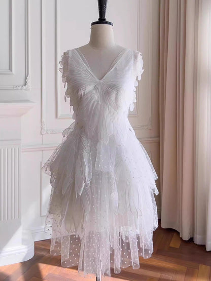 Pretty A line V Neck Lace White Short Formal Homecoming Dresses Middle School Short 21st Birthday Outfits Graduation Dress Mini Cocktail Dresses DH2310