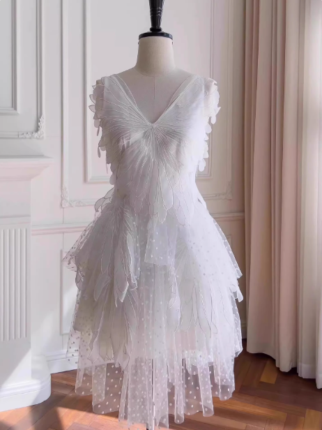 Pretty A line V Neck Lace White Short Formal Homecoming Dresses Middle School Short 21st Birthday Outfits Graduation Dress Mini Cocktail Dresses DH2310