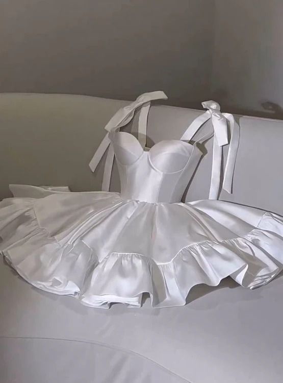 Pretty A line White Satin Formal Homecoming Dresses Short 21st Birthday Outfits Graduation Dress Mini Cocktail Dresses DH2356