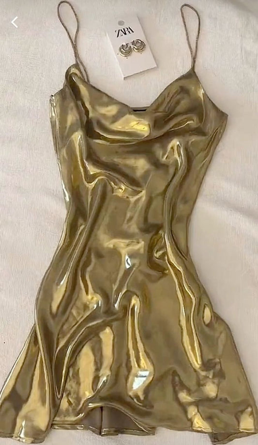 Pretty A line Spaghetti Straps Gold Satin Formal Homecoming Dresses 21st Birthday Outfits Graduation Dress Short Mini Cocktail Dresses DH2385