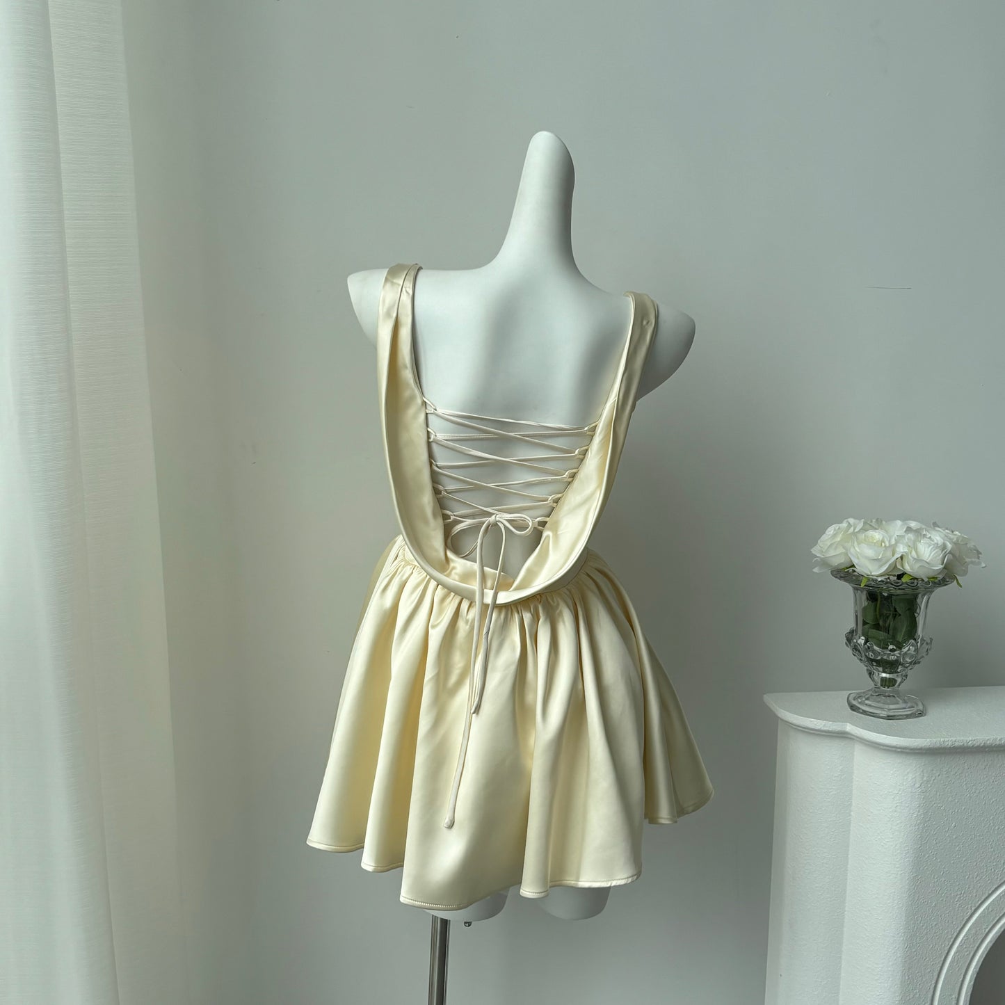 Pretty A line Square Neck Champagne Satin Formal Homecoming Dresses Short 16th Birthday Outfits Graduation Dress Mini Cocktail Dresses DH2466