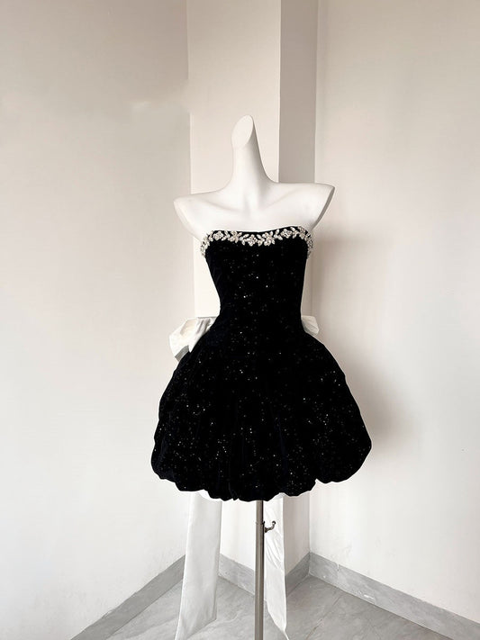 Pretty Ball Gown Sweetheart Black Velvet Formal Homecoming Dresses 21st Birthday Outfits Graduation Dress Short Mini Cocktail Dresses DH2477