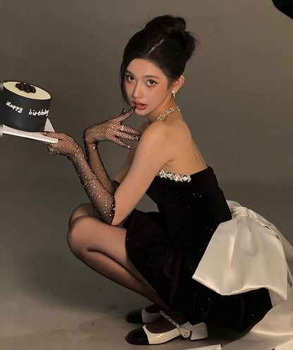 Pretty Ball Gown Sweetheart Black Velvet Formal Homecoming Dresses 21st Birthday Outfits Graduation Dress Short Mini Cocktail Dresses DH2477