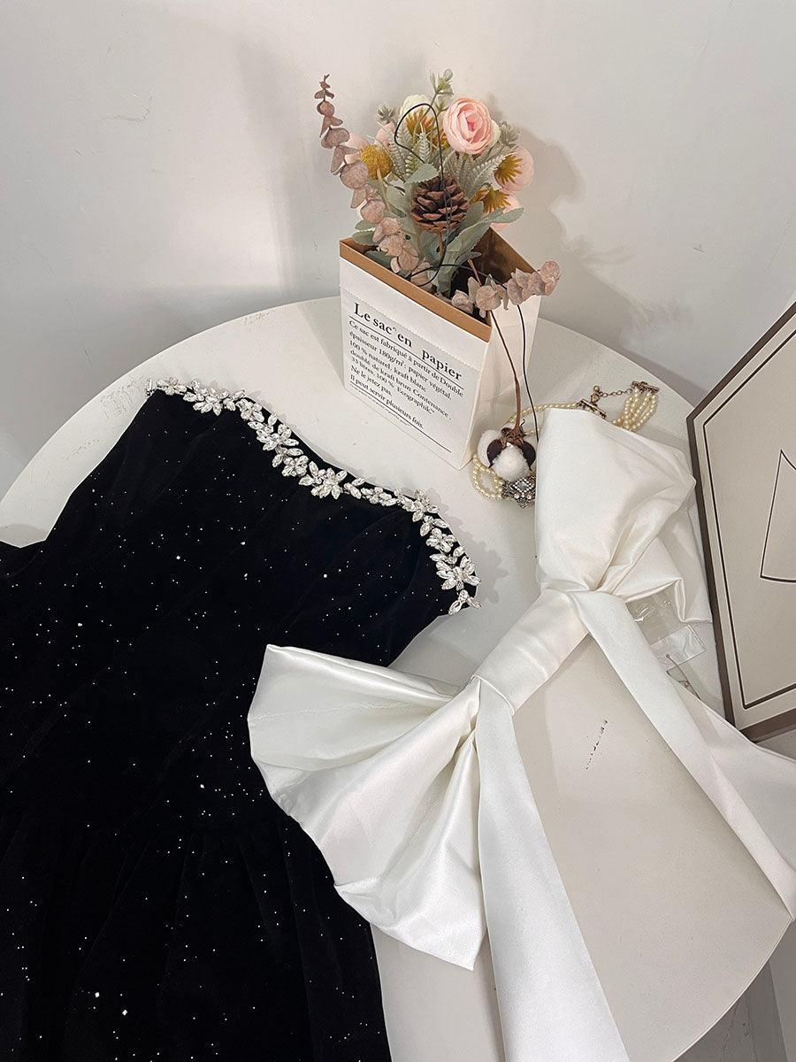 Pretty Ball Gown Sweetheart Black Velvet Formal Homecoming Dresses 21st Birthday Outfits Graduation Dress Short Mini Cocktail Dresses DH2477