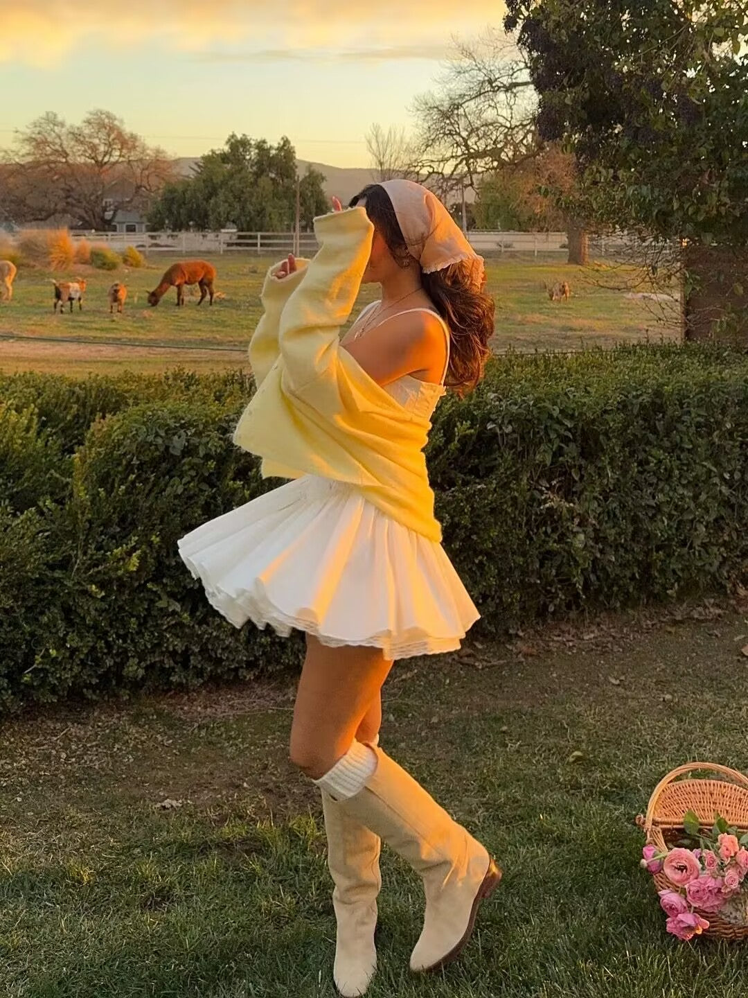 Cute A line Square Neck White Short Lace Homecoming Dress Summer Hoco Dresses Mini Night Homecoming Outfits DH2482